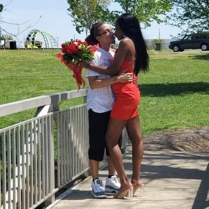 Meet your Posher, Angelique